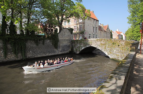 Brugge Dijver Canal, Boat, Bridge
