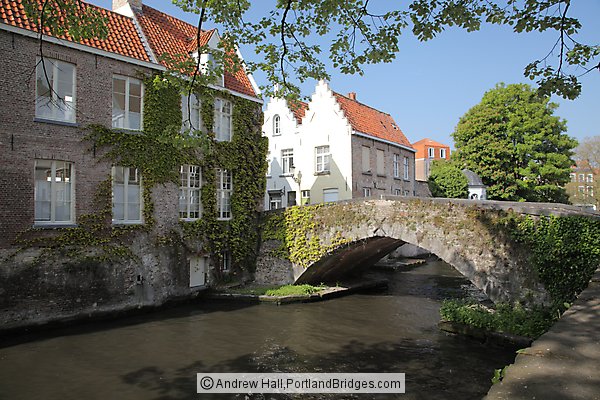Brugge Dijver Canal, Bridge