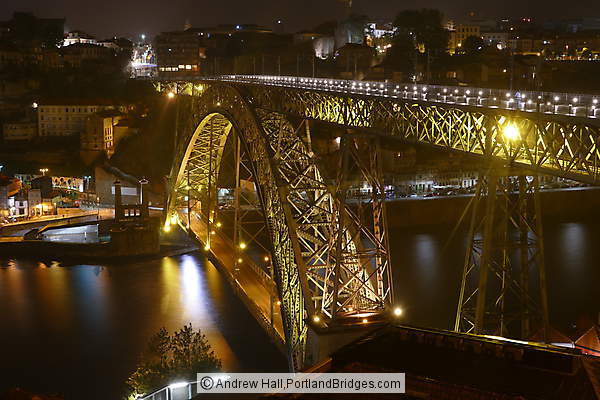 Lus I Bridge at night, Porto, Portugal