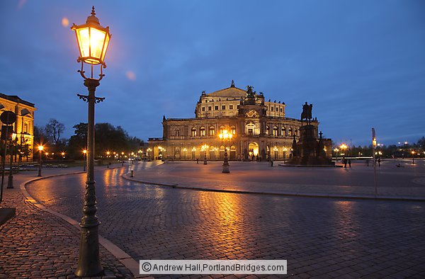 Dresden Opera House, Dusk