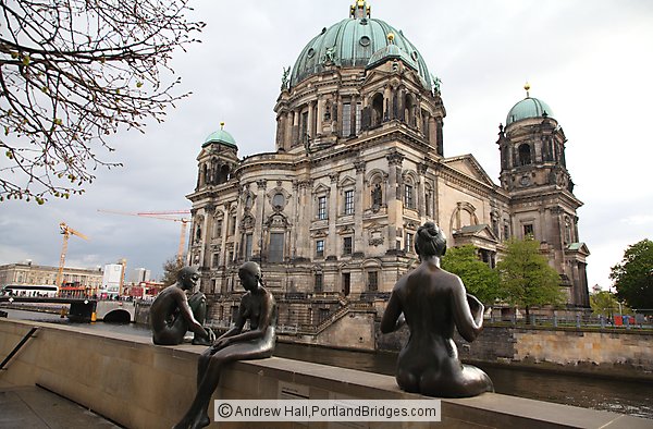 Berlin Cathedral Outdoor Statues