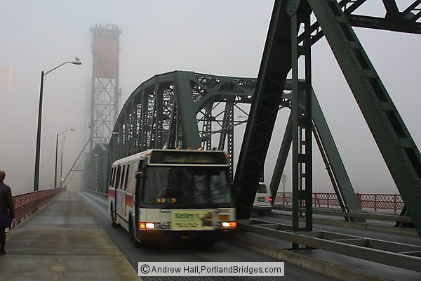 Hawthorne Bridge, Trimet Bus  (Portland, Oregon)
