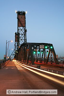 Hawthorne Bridge, Dusk, Car lights (Portland, Oregon)
