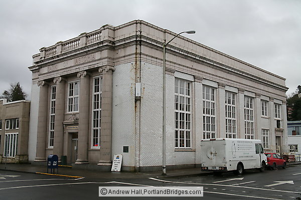 Downtown Astoria, Oregon: Bank of Astoria