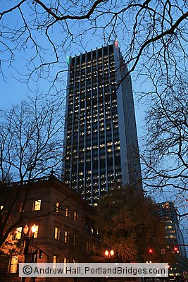 Wells Fargo Tower, Portland, Dusk