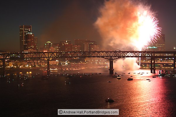 Portland Fireworks, Willamette River, July 4, 2004