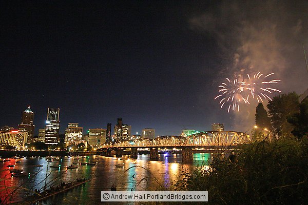 Rose Festival Fireworks, 2005, Hawthorne Bridge (Portland, Oregon)