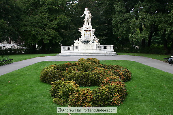 Vienna - Mozart Statue