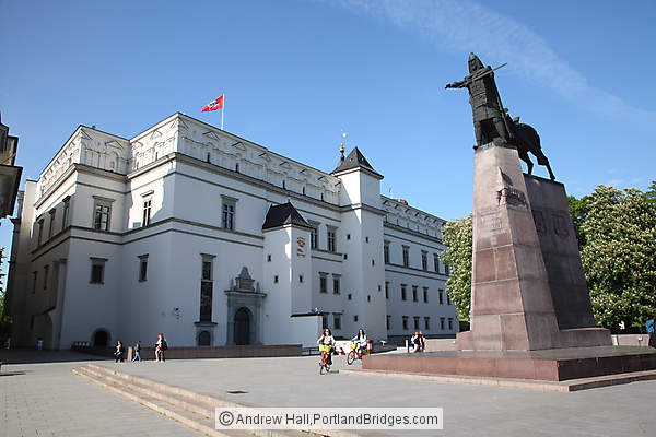 Cathedral Square, Vilnius
