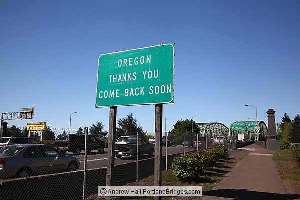 Oregon Thanks You sign at Interstate Bridge (Portland, Oregon)