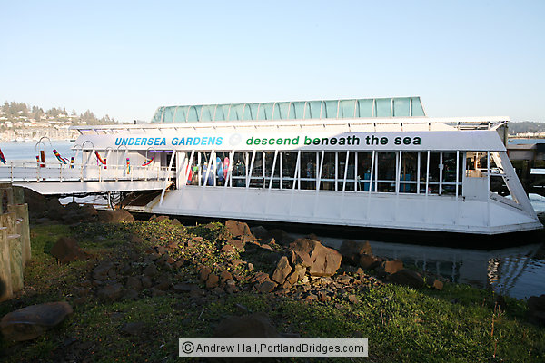 Undersea Gardens, Bayfront, Newport, Oregon