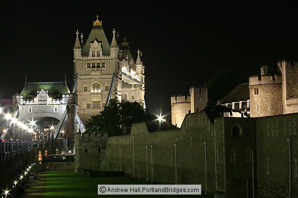 London - Tower Bridge and Tower of London