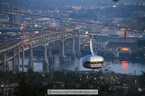 Portland Aerial Tram, Marquam Bridge