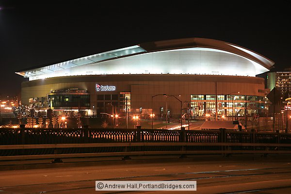 Moda Center (formerly Rose Garden Arena) at night (Portland, Oregon)