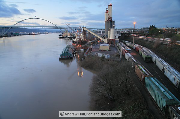 Freight Trains, Grain Terminal, Willamette River, Fremont Bridge