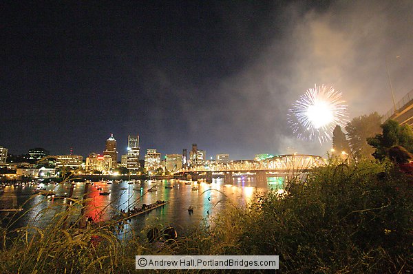 Rose Festival Fireworks, 2005, Hawthorne Bridge, Portland