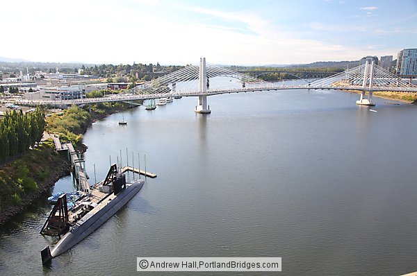 Tilikum Crossing, OMSI Submarine USS Blueback, from Marquam Bridge (Portland, Oregon)