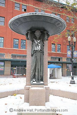 Skidmore Fountain, Snow, 2008 (Portland, Oregon)
