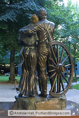 Oregon Pioneer Statue, downtown Portland