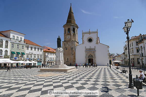  Church of Saint John the Baptist, Republic Square, Tomar, Portugal
