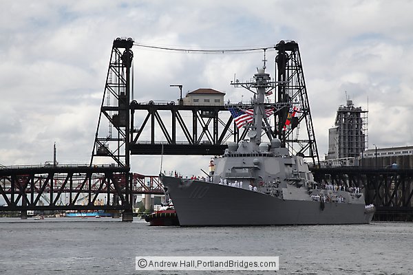 Steel Bridge,  USS William P. Lawrence (Portland, Oregon)
