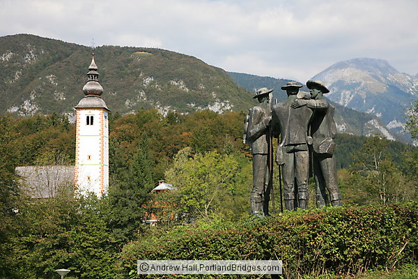 Ribcev Laz Monument to Four Courageous Men