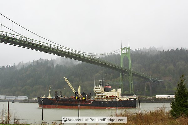 St. Johns Bridge, Willamette River, Ship