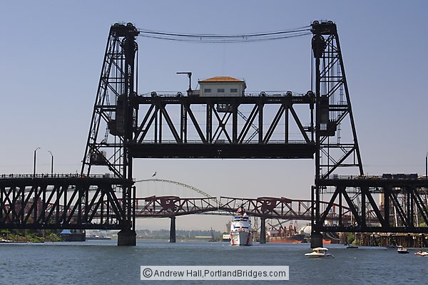 Steel Bridge, Willamette River (Portland, Oregon)