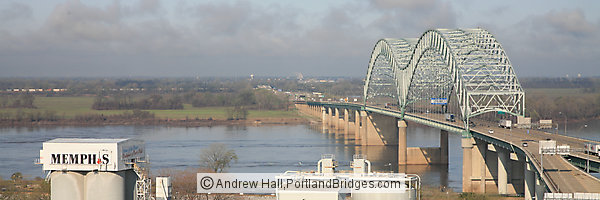 Hernando de Soto Bridge between Arkansas and Tennessee, Memphis