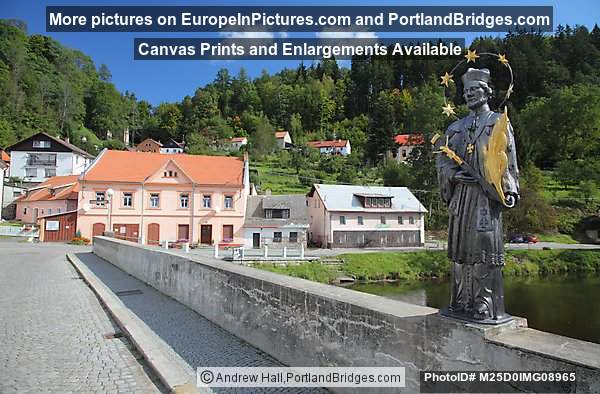 St. Nepomuk Statue, Bridge, Romberk nad Vltavou, Czech Republic