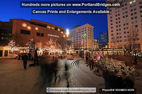 Pioneer Courthouse Square, Portland, Christmas