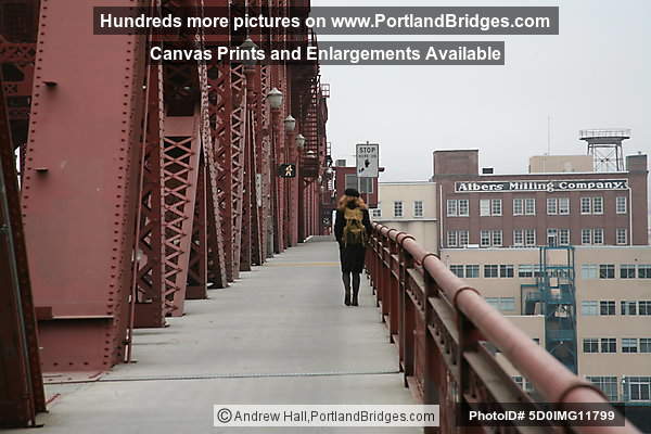 Broadway Bridge Sidewalk, looking west (Portland, Oregon)