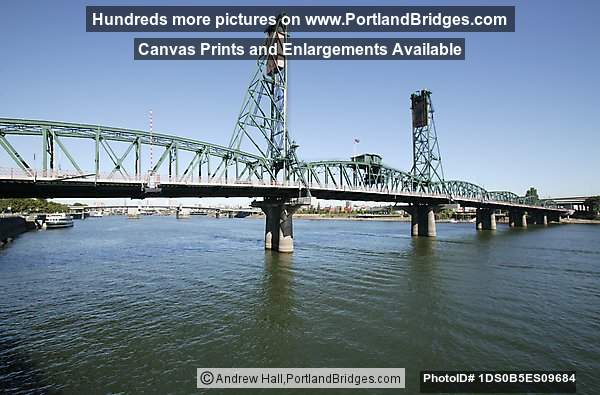 Hawthorne Bridge, Daytime (Portland, Oregon)