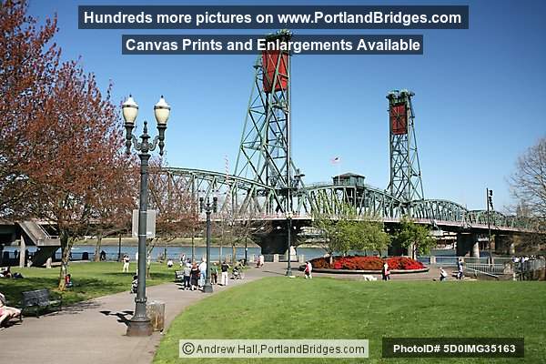 Hawthorne Bridge, Tom McCall Waterfront Park, Daytime (Portland, Oregon)