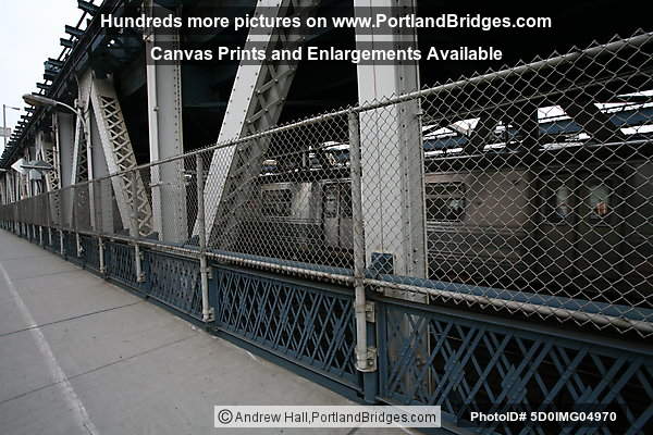 Brooklyn Walkway to Manhattan Bridge