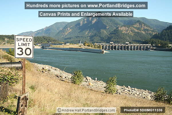 Columbia River Gorge, Bonneville Dam