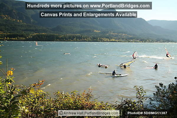 Columbia River Gorge, Windsurfers Stevenson, Washington