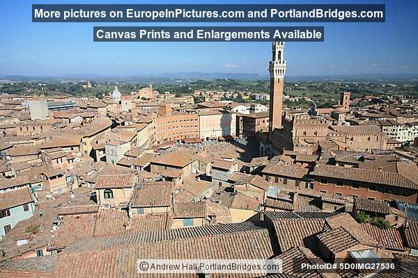 Siena Town Square, Tuscany, Italy