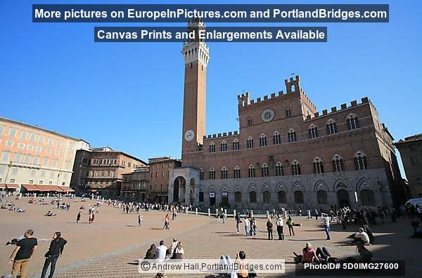 Siena Town Square, Tuscany, Italy