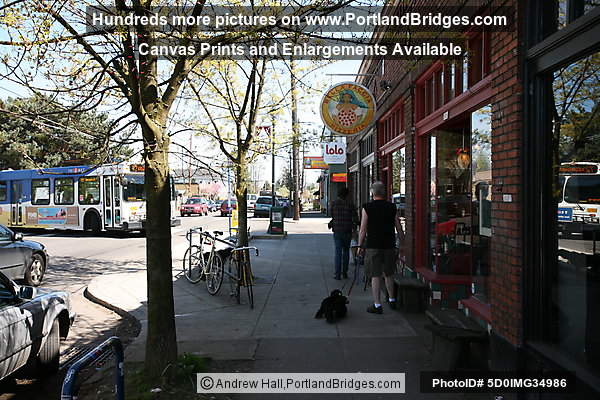 Alberta Street. Bella Faccia Pizzeria (Portland, Oregon)