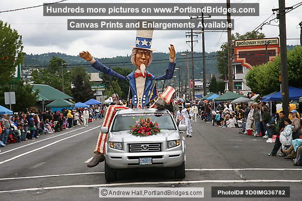Uncle Sam Puppet by Michael Curry Design, Grand Floral Parade 2008 (Portland, Oregon)