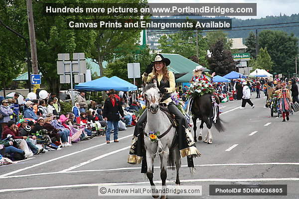 Cowitz County Fair and Thunder Mountain Pro Rodeo Queen, Grand Floral Parade 2008 (Portland, Oregon)