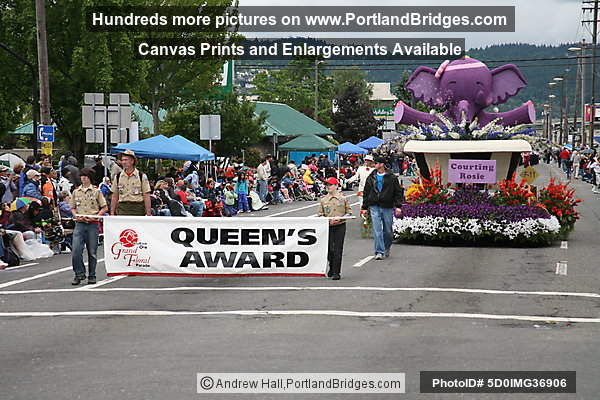 Queen's Award:  Courting Rosie (George Morlan Plumbing), Rose Festival 2008 Grand Floral Parade (Portland, Oregon)