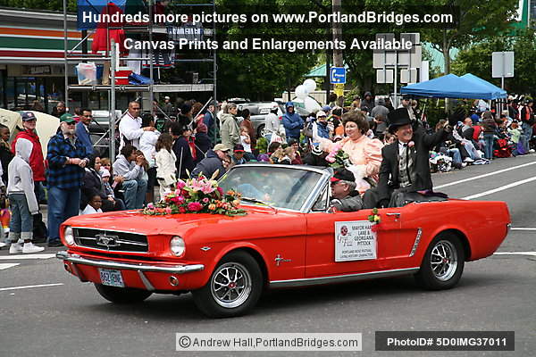 Mayor Harry Lane and Geogiana Pittock, 2008 Rose Festival Grand Floral Parade (Portland, Oregon)