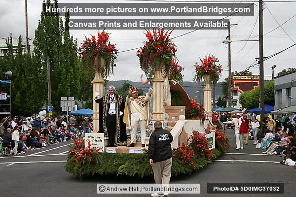 Royal Rosarian Foundation Float, 2008 Grand Floral Parade Rose Festival (Portland, Oregon)