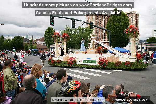 Royal Rosarian Foundation Float, 2008 Grand Floral Parade Rose Festival (Portland, Oregon)