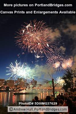 Portland July 4 2008 Fireworks, Waterfront