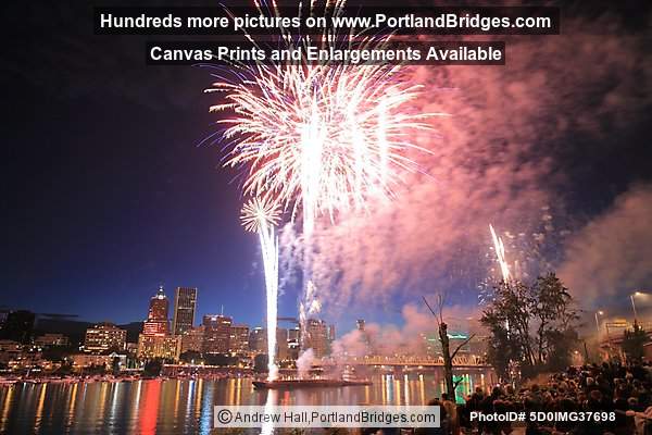 Portland July 4 2008 Fireworks, Waterfront