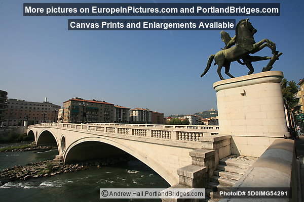 Ponte Vittoria, Verona, Italy