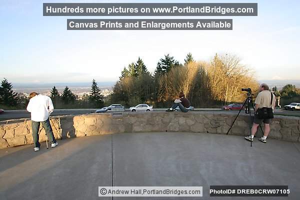 Photographers shooting from Council Crest (Portland, Oregon)